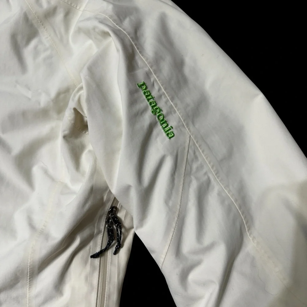 Patagonia Women’s Primo Down GORE-TEX Jacket White Green Lining Waterproof Ski M - Picture 8 of 10